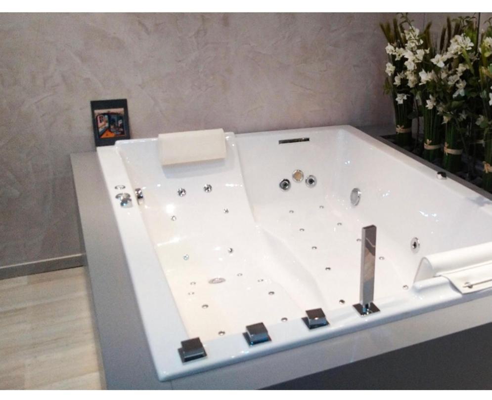 Privatif Sauna Jaccuzi Nizza